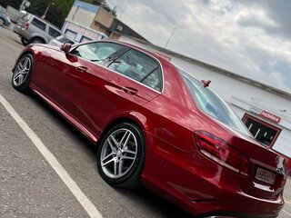 2013 Mercedes-Benz E-Класс 200 IV (W212, S212, C207) Рестайлинг, красный, 1800000 рублей, вид 4