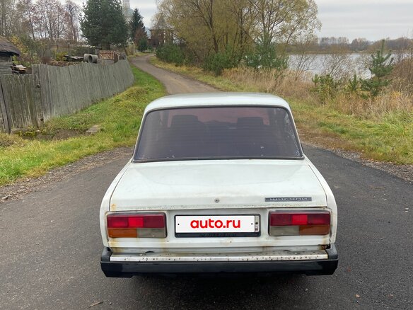 2002 Lada (ВАЗ) 2107, белый, 65000 рублей - вид 3