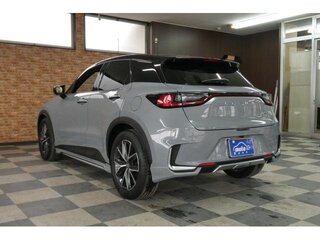2025 Lexus LBX, серый, 3220005 рублей, вид 2