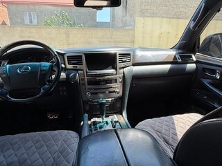 2015 Lexus LX 570 III Рестайлинг, чёрный, 4500000 рублей, вид 5