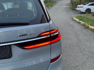 2025 BMW X7 40i I (G07) Рестайлинг, серый, 12056482 рублей, вид 3