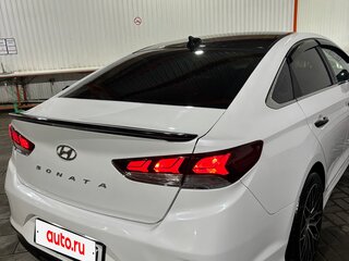 2019 Hyundai Sonata VII (LF) Рестайлинг, белый, 1200000 рублей, вид 4