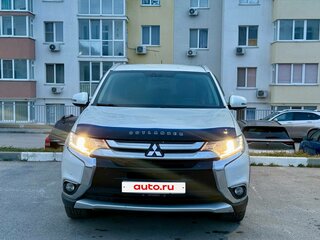 2015 Mitsubishi Outlander III Рестайлинг 2, белый, 1750000 рублей, вид 3