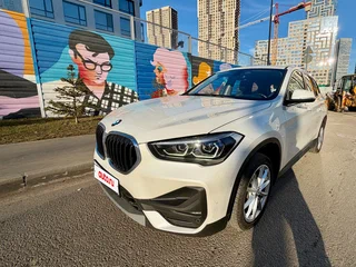 2020 BMW X1 18d xDrive II (F48) Рестайлинг, белый, 3095000 рублей, вид 1