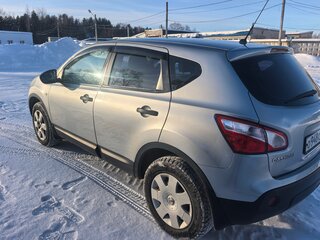2011 Nissan Qashqai I Рестайлинг, серебристый, 750000 рублей, вид 4