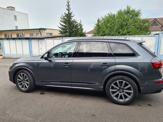 2020 Audi Q7 45 TDI II (4M) Рестайлинг, серый, 8100000 рублей, вид 4