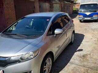 2016 Honda Fit III, серебристый, 700000 рублей, вид 2