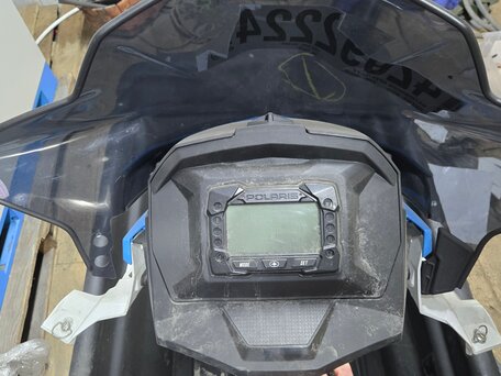2023 Polaris 600 INDY, зелёный, 625000 рублей, вид 4