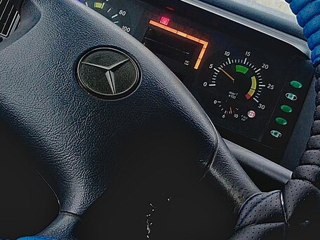 2003 Mercedes-Benz Atego, синий, 1500000 рублей, вид 4