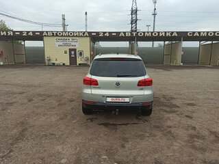 2011 Volkswagen Tiguan I Рестайлинг, серебристый, 1300000 рублей, вид 5