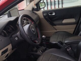 2008 Renault Megane II Рестайлинг, красный, 500000 рублей, вид 3