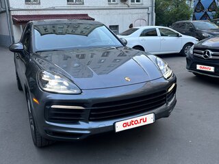 2019 Porsche Cayenne III, серый, 5890000 рублей, вид 3