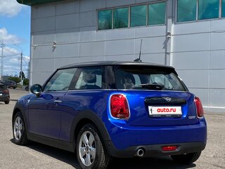 2019 Mini Hatch Cooper III (F55/F56) Рестайлинг, синий, 8000000 рублей, вид 3