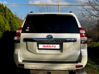 2013 Toyota Land Cruiser Prado 150 Series Рестайлинг 1, белый, 3150000 рублей, вид 4