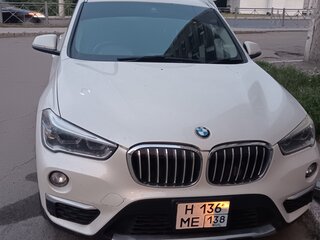 2018 BMW X1 18i sDrive II (F48), белый, 2050000 рублей, вид 1