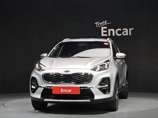 2021 Kia Sportage IV Рестайлинг, белый, 2240000 рублей, вид 2