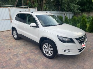 2009 Volkswagen Tiguan I, белый, 740000 рублей, вид 2
