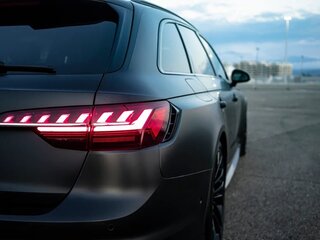 2021 Audi RS 4 IV (B9) Рестайлинг, чёрный, 10500000 рублей, вид 3