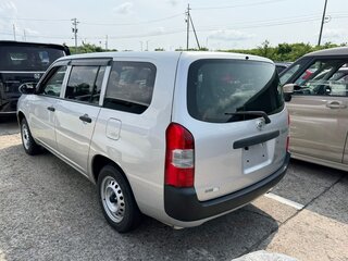 2022 Toyota Probox I Рестайлинг, серебристый, 870999 рублей, вид 4