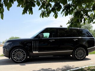 2021 Land Rover Range Rover Long IV Рестайлинг, чёрный, 9100000 рублей, вид 3