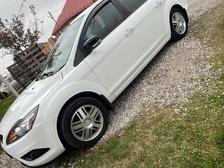 2011 Ford Focus II Рестайлинг, белый, 485000 рублей, вид 3