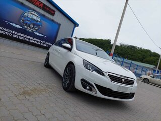 2021 Peugeot 308 II Рестайлинг, белый, 2100000 рублей, вид 2