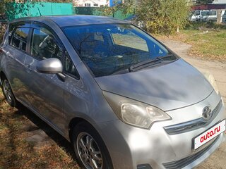 2012 Toyota Ractis II, серебристый, 1100000 рублей, вид 4
