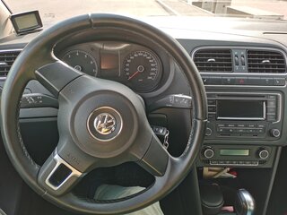 2013 Volkswagen Polo V, серебристый, 1100000 рублей, вид 4