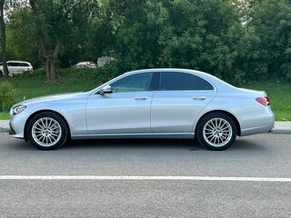 2022 Mercedes-Benz E-Класс 250 V (W213, S213, C238) Рестайлинг, серый, 5090000 рублей, вид 3