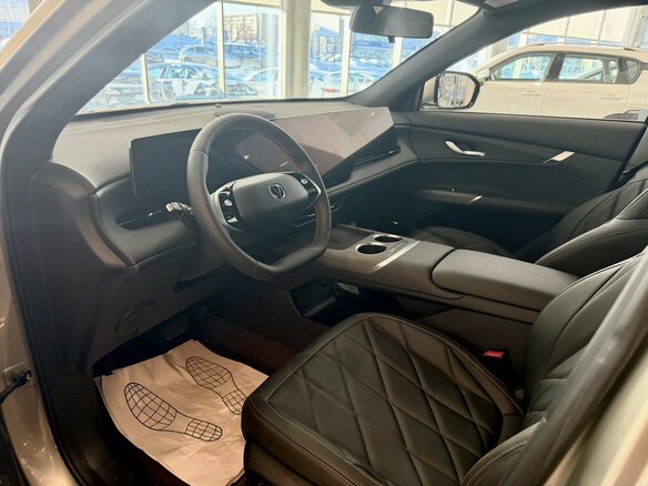 2025 Changan CS75 Plus IV, золотистый, 4339900 рублей - вид 9