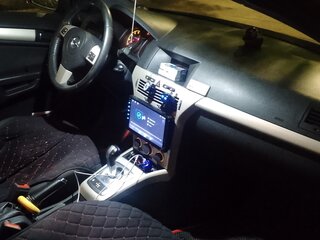 2008 Opel Astra GTC H Рестайлинг, чёрный, 280000 рублей, вид 4