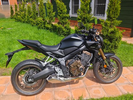 2025 Honda CB 650R, чёрный, 1449000 рублей, вид 5