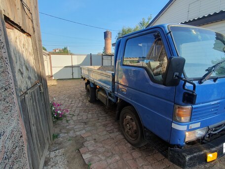 1993 Mazda Titan, синий, 1050000 рублей, вид 4
