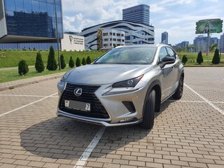 2021 Lexus NX 200 I Рестайлинг, серебристый, 3950000 рублей, вид 4