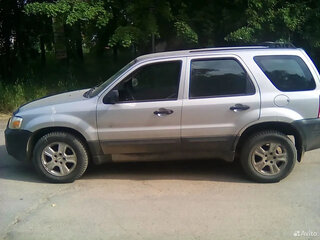 2004 Ford Escape I Рестайлинг, серебристый, 440000 рублей, вид 2