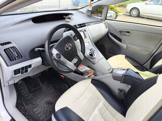 2015 Toyota Prius III Рестайлинг (XW30), белый, 1351000 рублей, вид 4