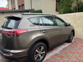 2018 Toyota RAV4 IV (XA40) Рестайлинг, коричневый, 1836472 рублей, вид 3