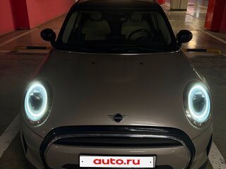 2021 Mini Hatch Cooper III (F55/F56) Рестайлинг 2, серый, 2490000 рублей, вид 4