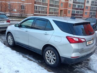 2019 Chevrolet Equinox III, серебристый, 1650000 рублей, вид 4
