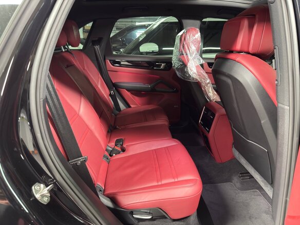 2023 Porsche Cayenne III, чёрный, 10430000 рублей - вид 17