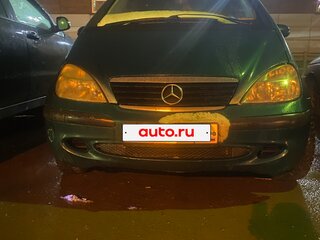 1998 Mercedes-Benz A-Класс 160 I (W168), зелёный, 250000 рублей, вид 2