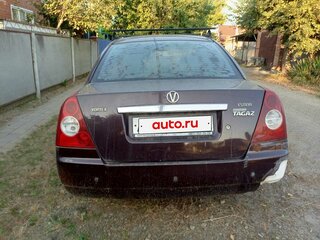 2009 Vortex Estina I, красный, 190000 рублей, вид 4