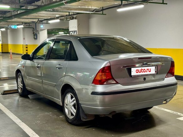 2004 Ford Focus I Рестайлинг, серый - вид 2
