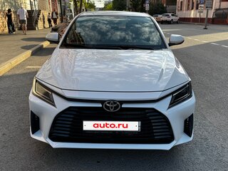 2022 Toyota Yaris IV, белый, 2250000 рублей, вид 5
