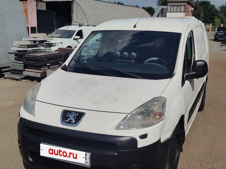 2010 Peugeot Partner, белый, 410000 рублей, вид 2