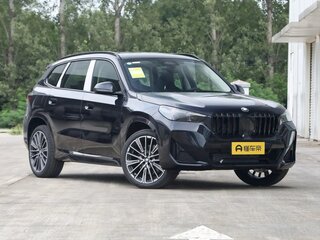 2026 BMW X1 Long 25Li xDrive III (U11/U12), чёрный, 5565000 рублей, вид 3