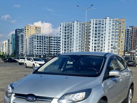 2015 Ford Focus III, серебристый, 1000000 рублей