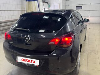 2011 Opel Astra J, чёрный, 420000 рублей, вид 4