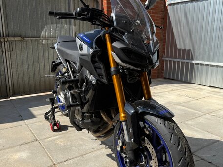 2019 Yamaha MT-09 (FZ-09), чёрный, 999000 рублей, вид 1