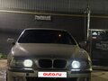 1998 BMW 5 серии 528i IV (E39), бежевый, 490000 рублей - вид 4
